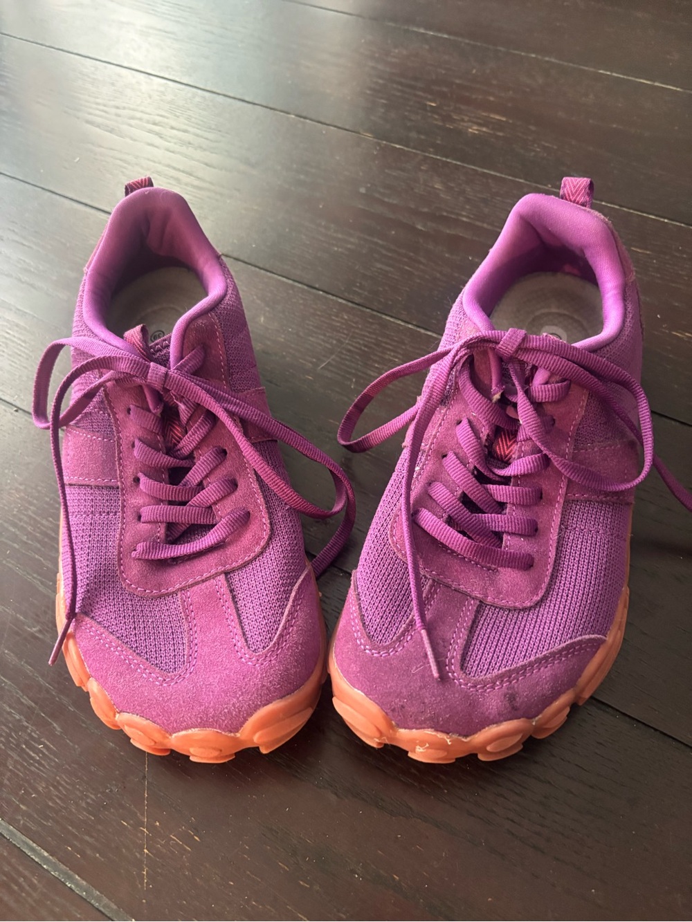UNFEN Women’s Purple Athletic Sneakers never worn
